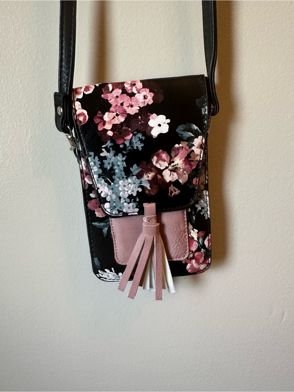 Floral Crossbody Phone Bag with Tassel - Pink on Black